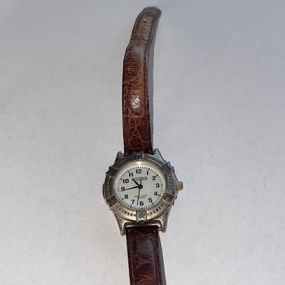 Field Ranger Women's Round Night Light Quartz Leather Brown Wrist Watch - Picture 4 of 9